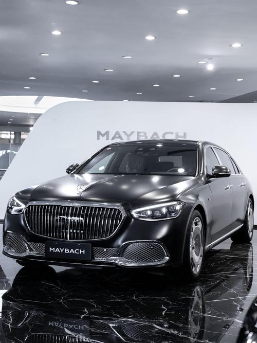 成都207岚图汽车的售后服务让用户无忧出行，迈巴赫未来的豪华车趋势